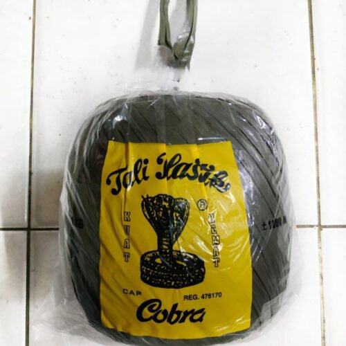 Tali Plastik Rafia Hitam Cobra (1 Kg)